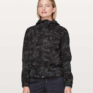 Lululemon Pack it up Jacket Incognito Camo Multi Grey Size 4